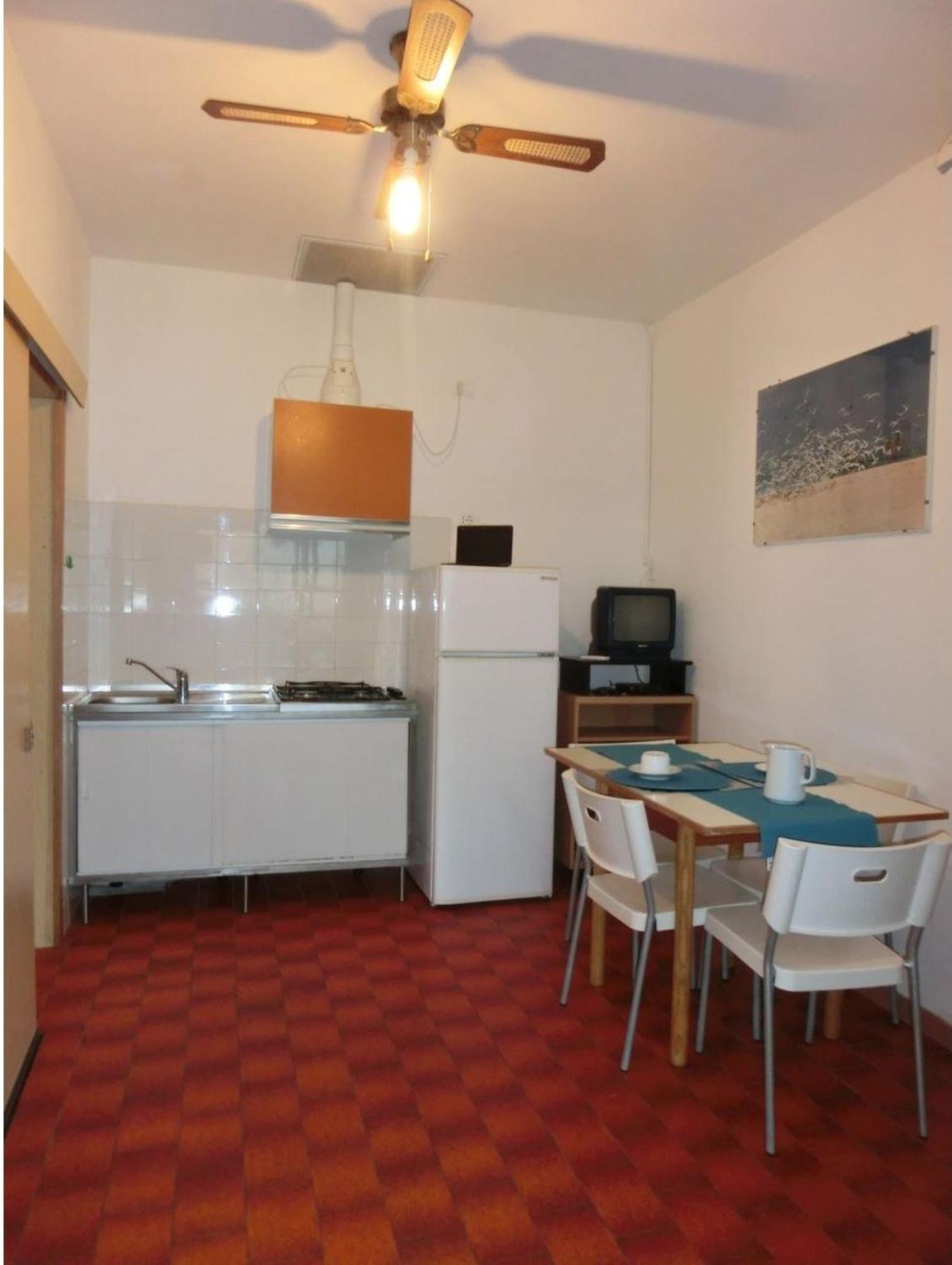Comfy With Private Garden And Parking Appartamento *