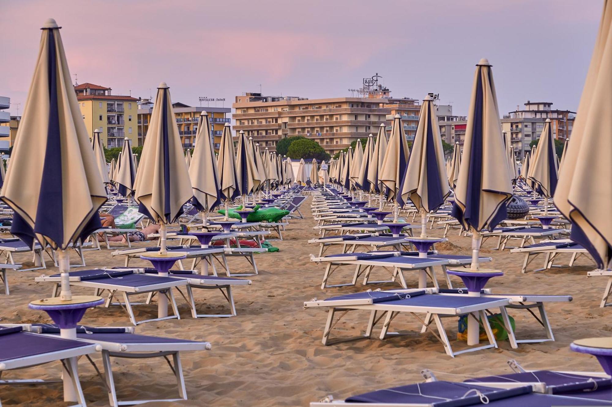 Comfy With Private Garden And Parking Bibione