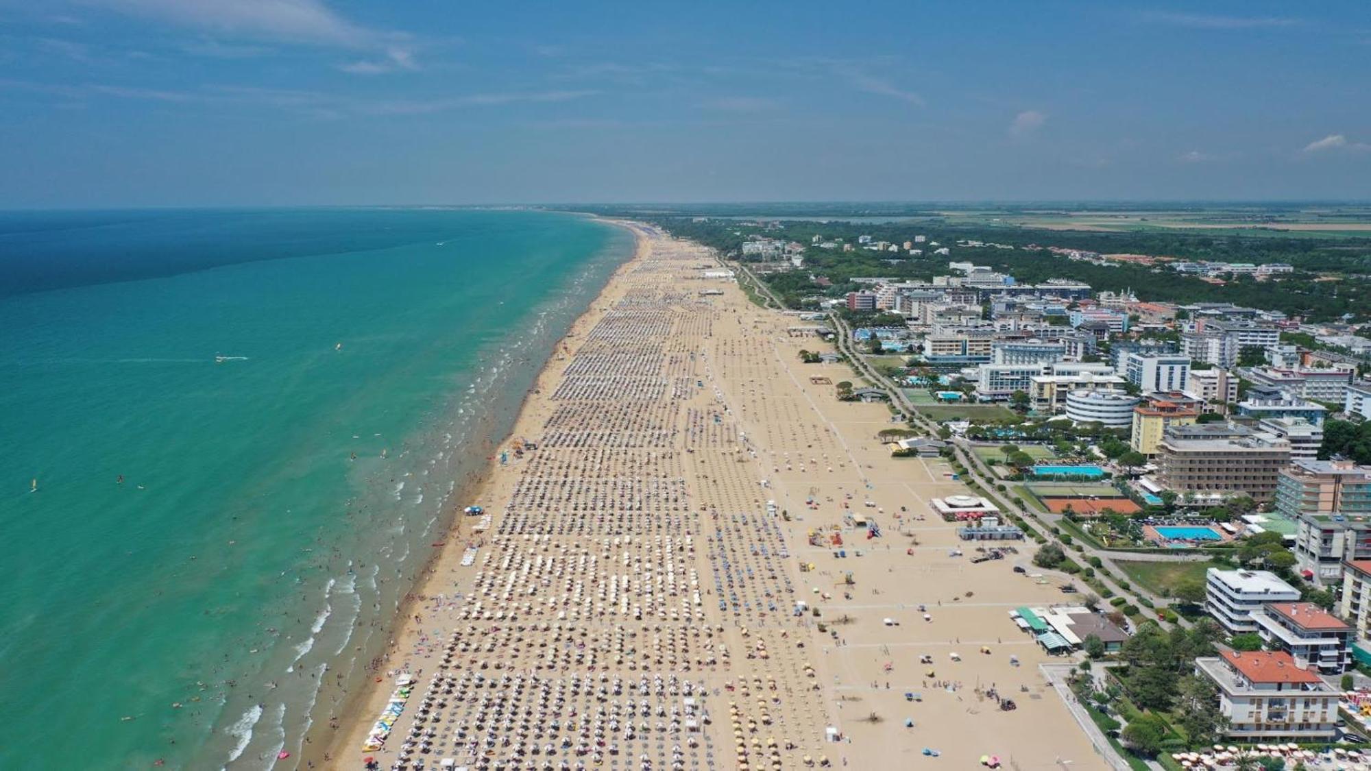 Comfy With Private Garden And Parking * Bibione