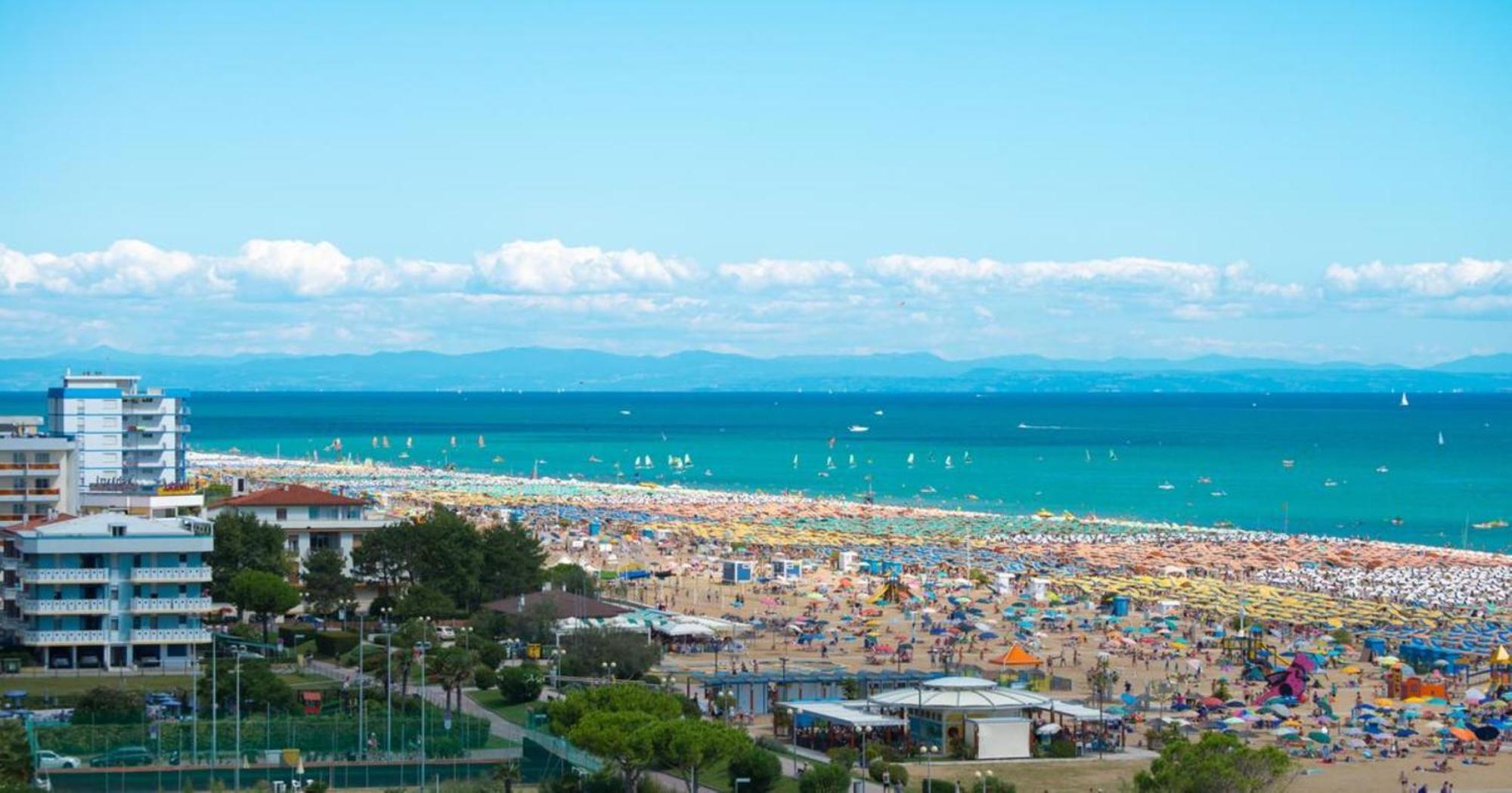 Comfy With Private Garden And Parking * Bibione